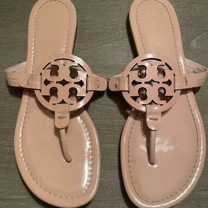 Tory Burch Patent Leather Miller Sandals Seashell Pink 8.5